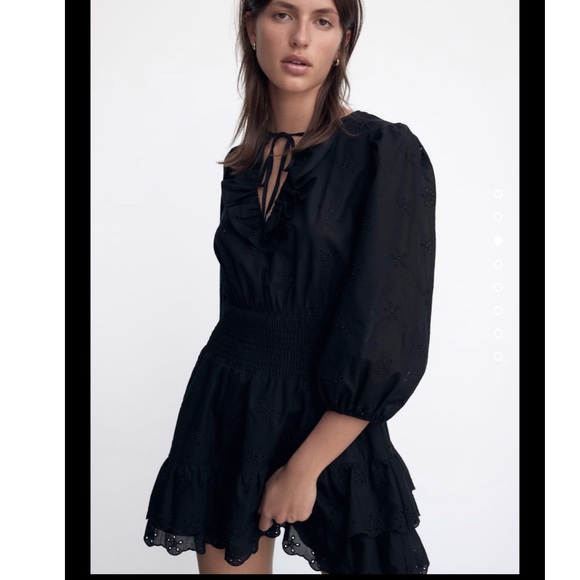 ZARA eyelet ruffled dress - Picture 3 of 13